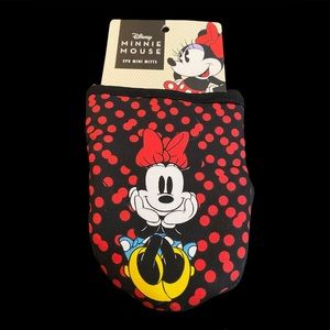 Disney Minnie Mouse 2 pack of Kitchen Mini Mitts New